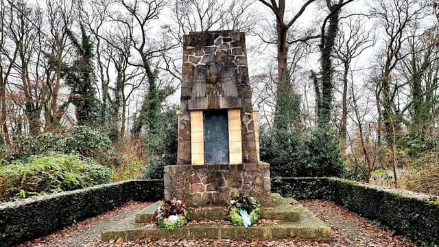 Denkmal - Image 1