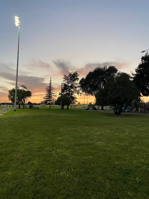 Lions Park - Image 1