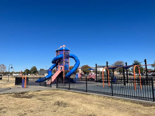 Rayola Park - Image 1