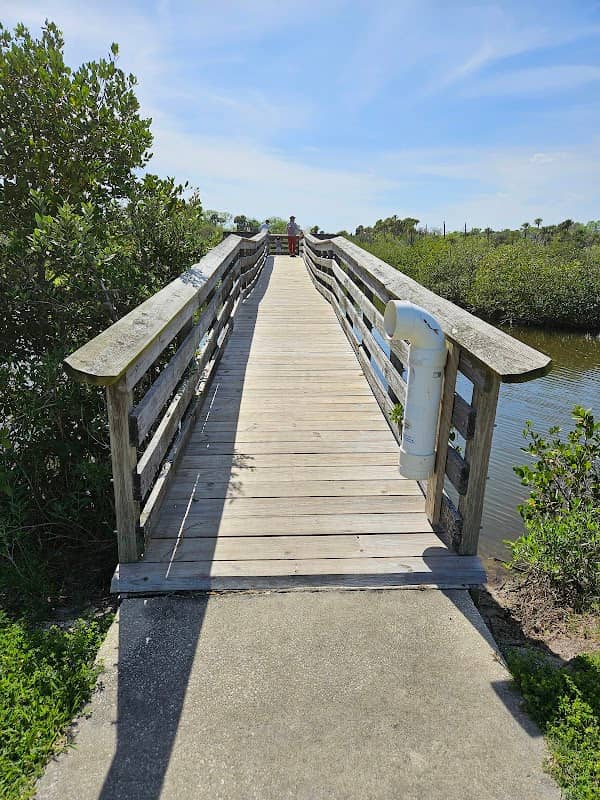 Observation pier - Image 1