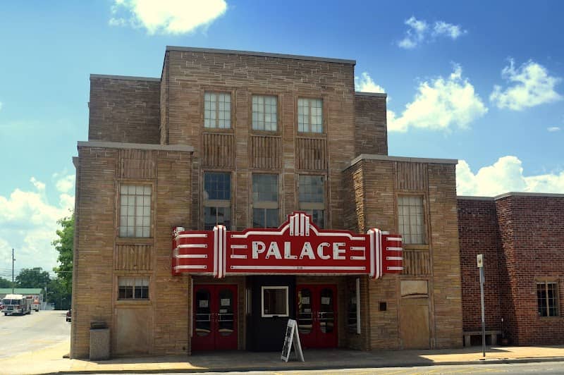 Palace Theatre - Image 2