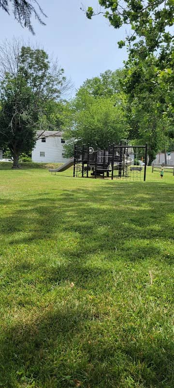 Mayfield Park - Image 2