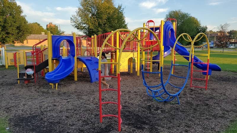 Children's park - Image 1