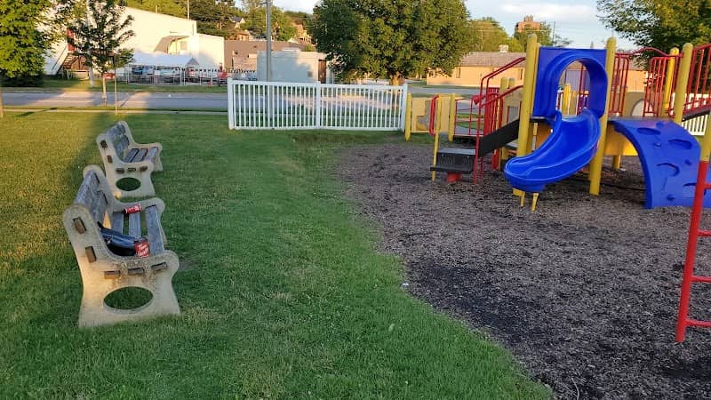 Children's park - Image 2