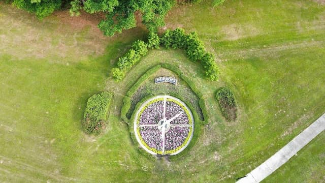 Floral Clock - Image 2