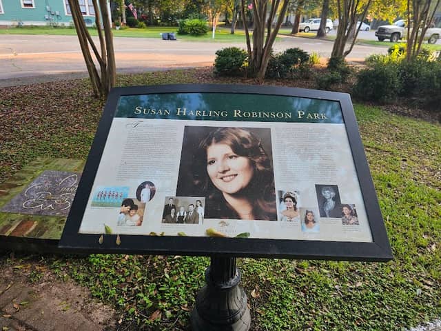 Susan Harling Robinson Park - Image 2