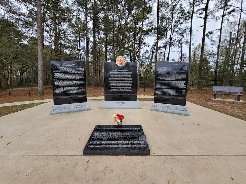 Lynyrd Skynyrd Monument Site - Image 2