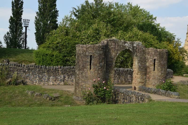 Earl Shilton Castle - Image 1