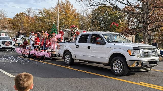 City of Sherwood Christmas Parade - Image 3