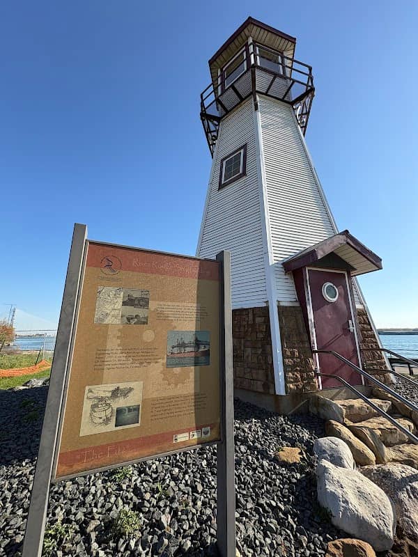 Mariners' Memorial Lighthouse - Image 1