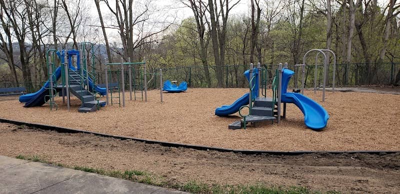 Summit Street Park - Image 2