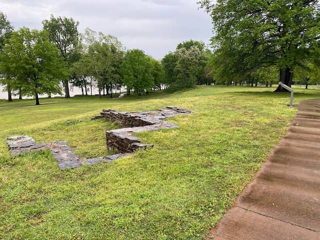 Old Fort Smith - Image 2