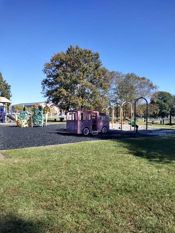 Forest Park Recreation & Parks - Image 2
