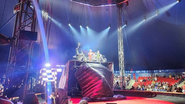 Universoul Circus - Image 2