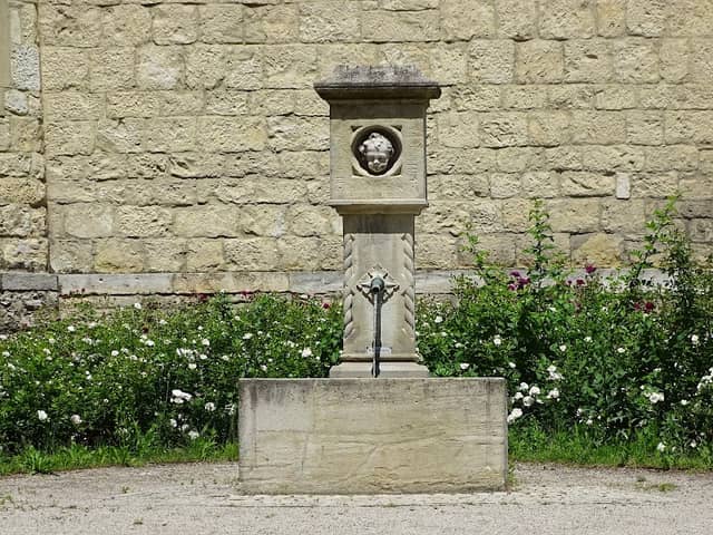Röhrenbrunnen - Image 1