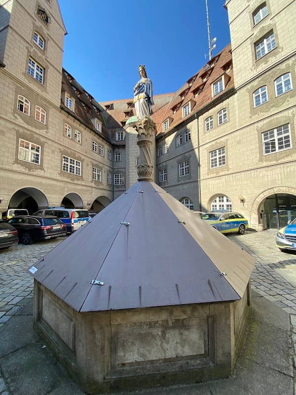 Hildegard-Brunnen, Ulm (1) - Image 1