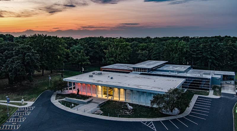 Cedarhurst Center For the Arts - Image 1
