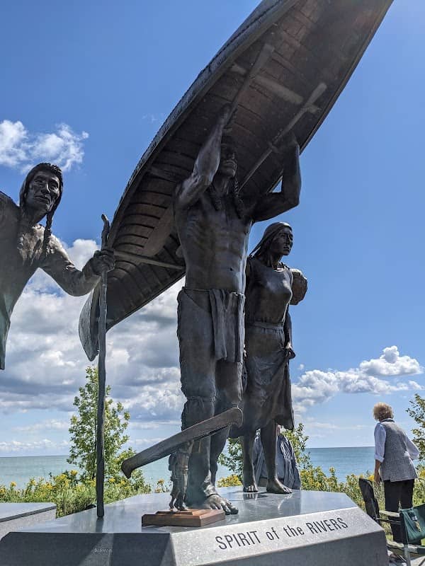 Spirit of the Rivers Monument - Image 2
