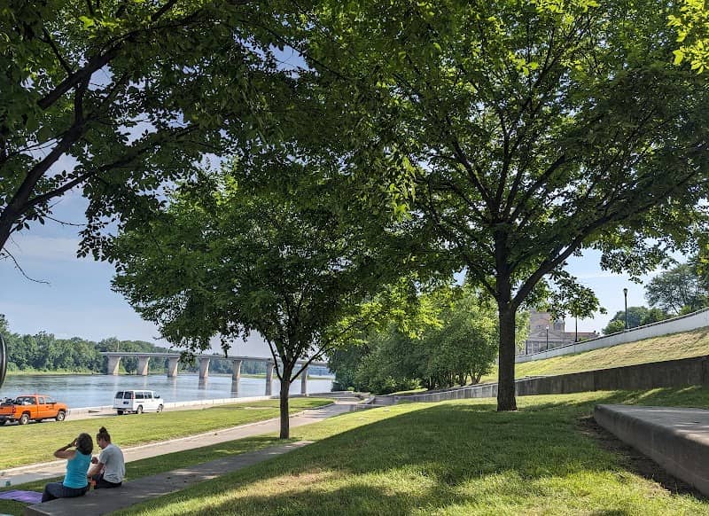 River Common - Image 1