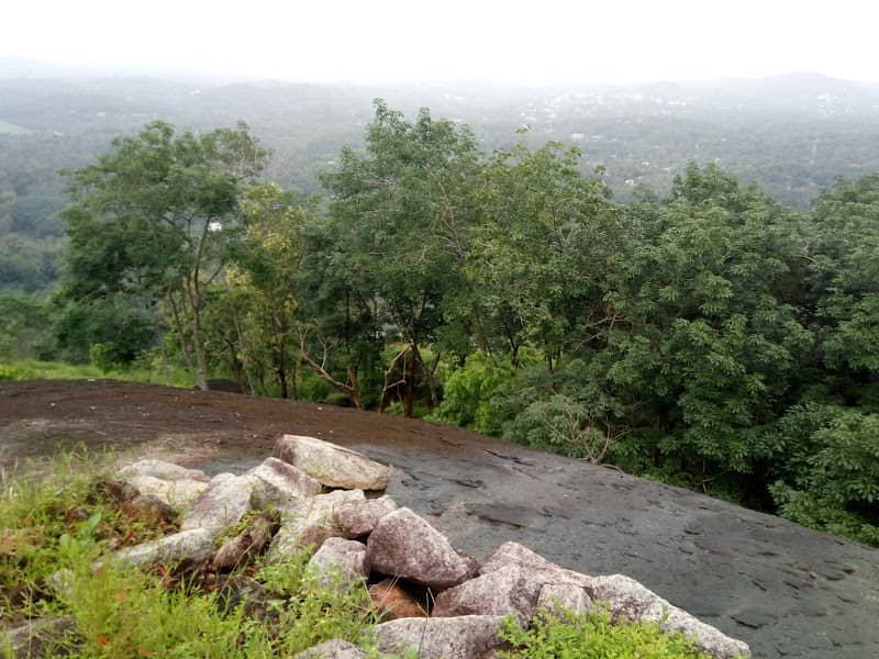 Thirichittoor Rock / Thirichitta para - Image 1
