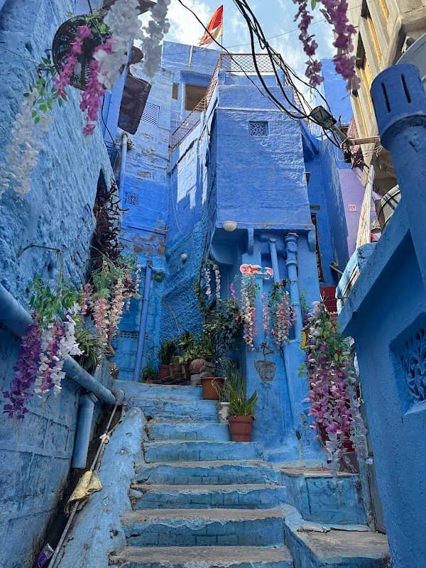 Blue city main photo lanes - Image 3