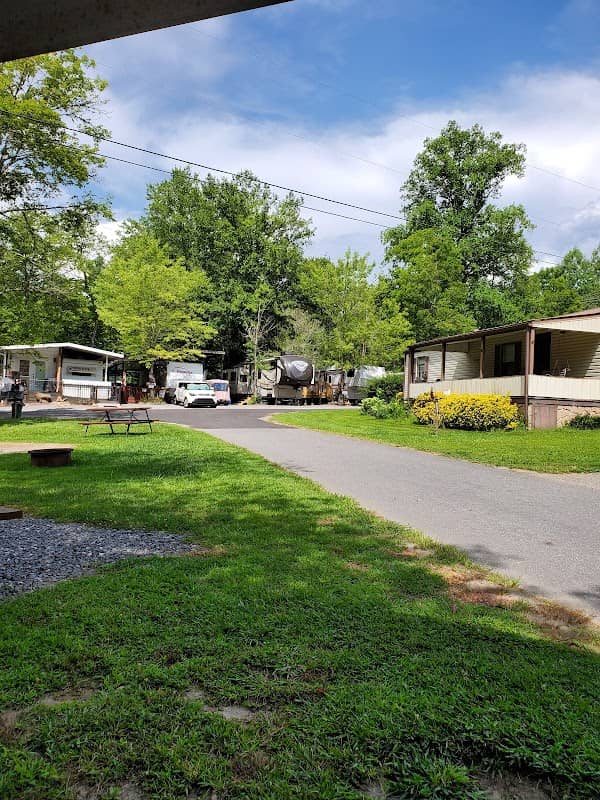 Great Smoky Mountain Camp and RV Park - Image 1