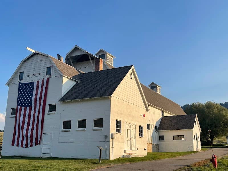 McPolin Barn - Image 2