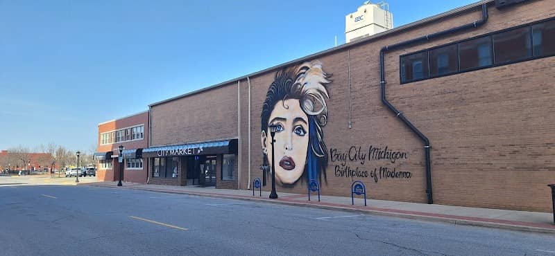 Madonna mural - Image 2