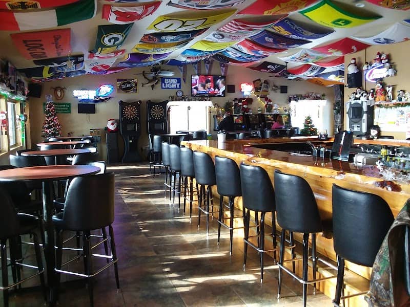 Log Cabin Resort & Tavern - Image 2