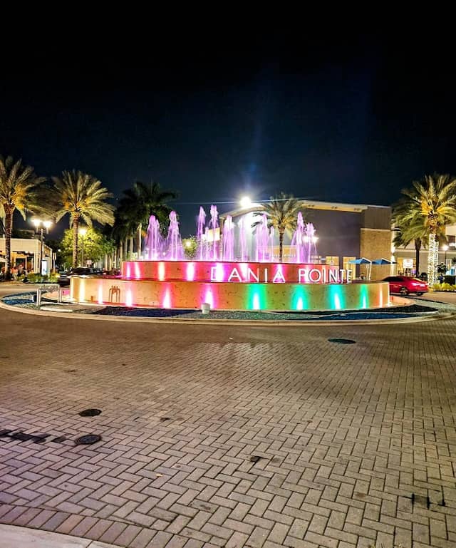Dania Pointe Fountain - Image 2