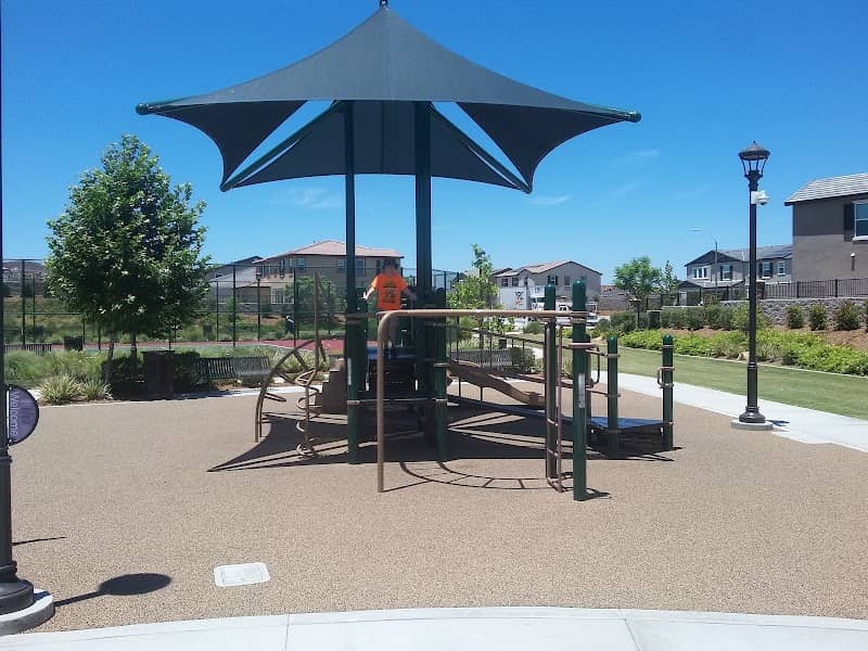Hidden Hills Park - Image 1