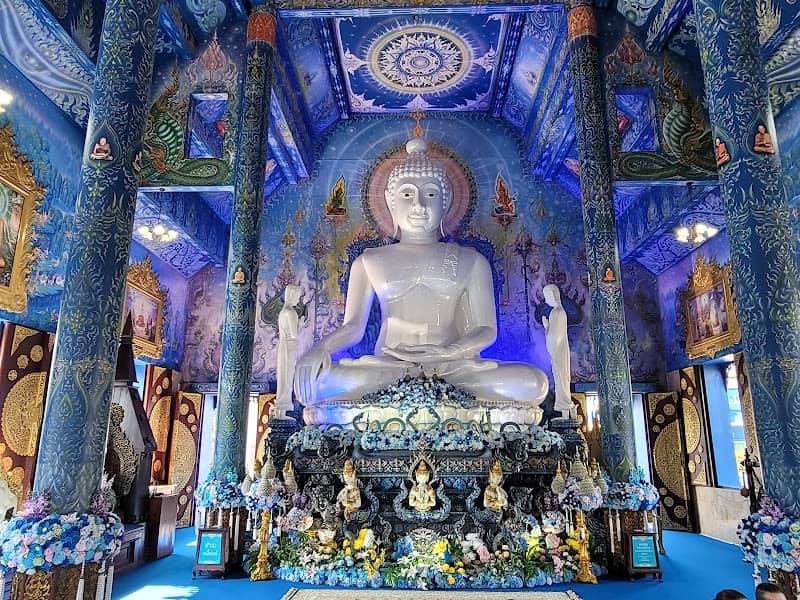 Rong Suea Ten Temple - Image 1