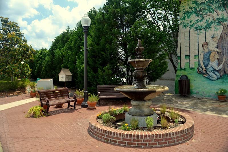 Lyle Salter park - Image 1