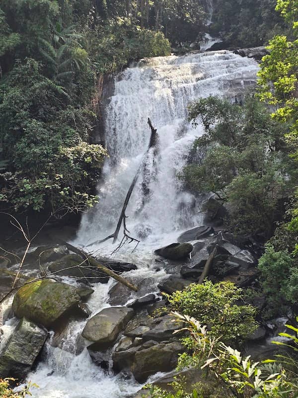 Sirithan Waterfall น้ำตกสิริธาร Car Park - Image 1