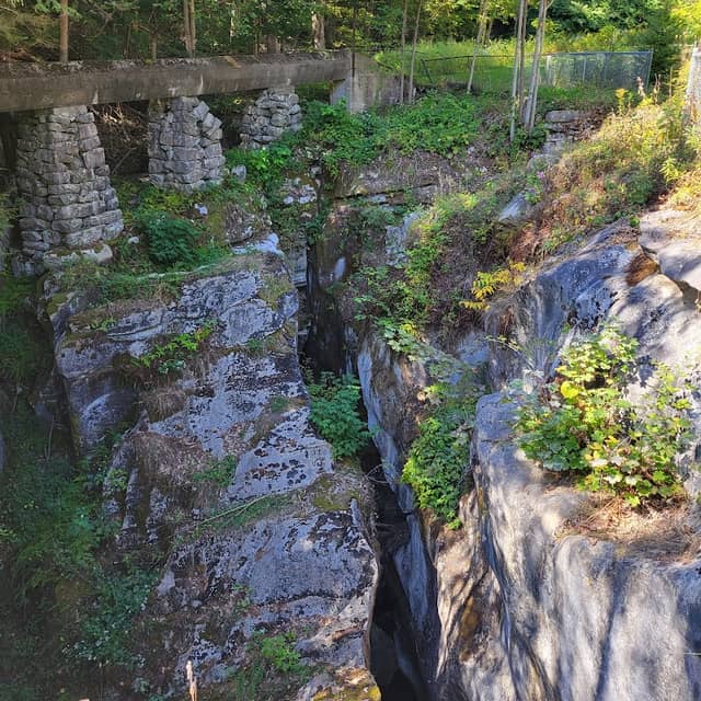 Natural Bridge of New England - Image 3