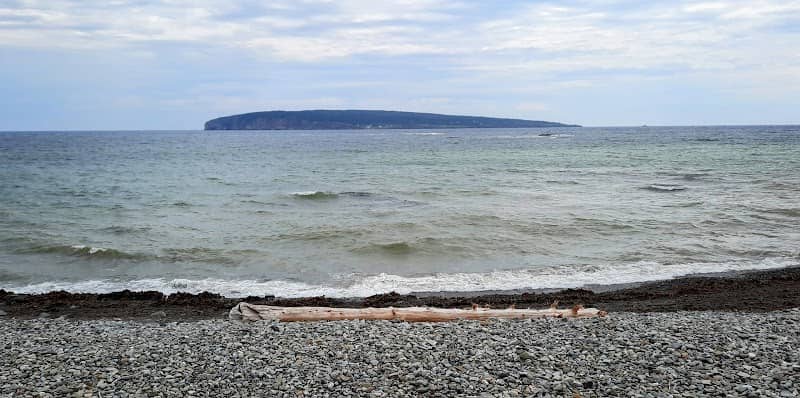 Percé Beach - Image 2
