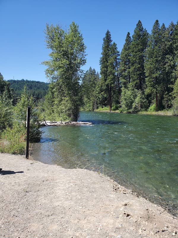 Riverfront Park - Image 1