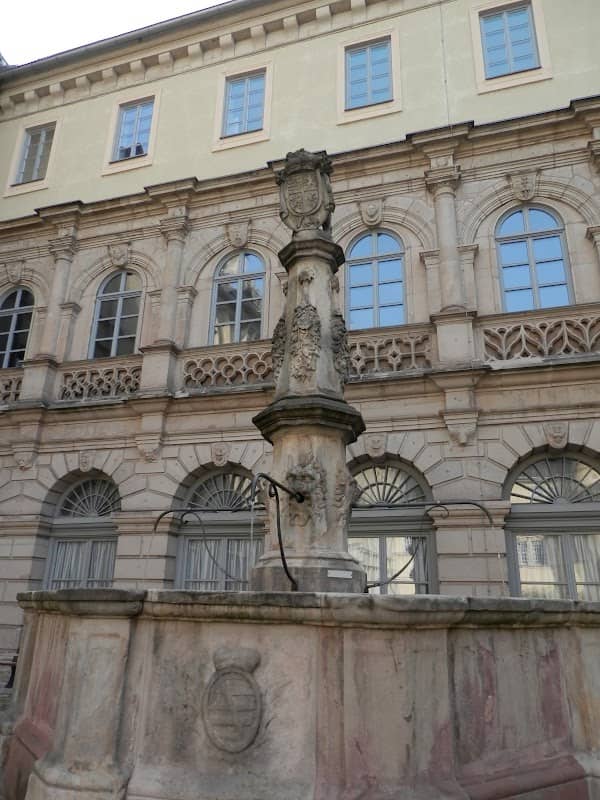 Albrechtsbrunnen - Image 1