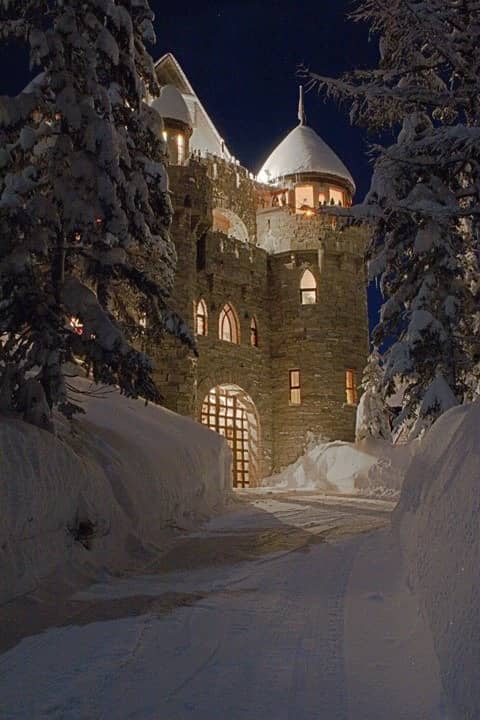 Schweitzer Castle & Château de Melusine - Image 2