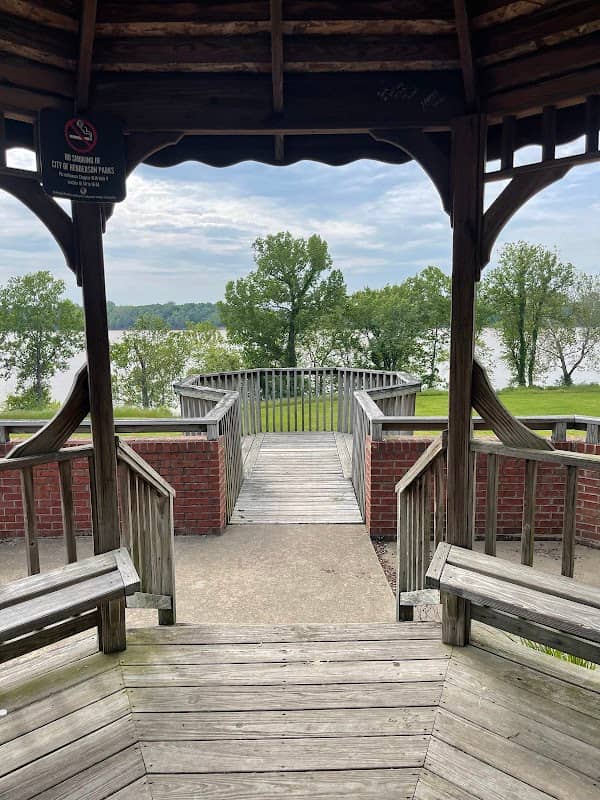 River Park Gazeebo - Image 3