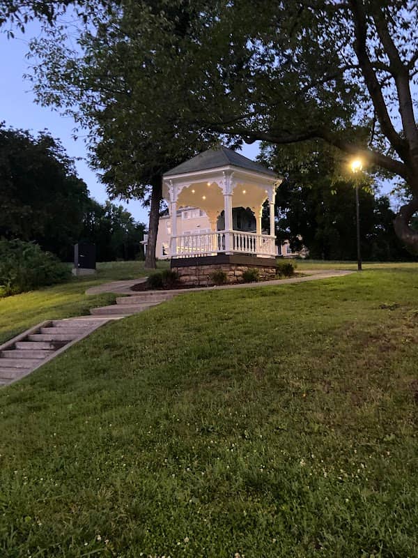 Middleton Garden Park - Image 1