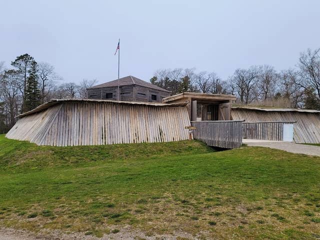 Fort Holmes - Image 1