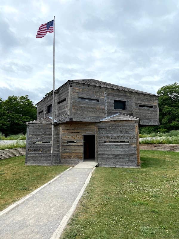 Fort Holmes - Image 1