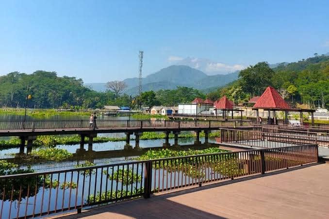 Bukit Cinta Ambarawa - Image 1
