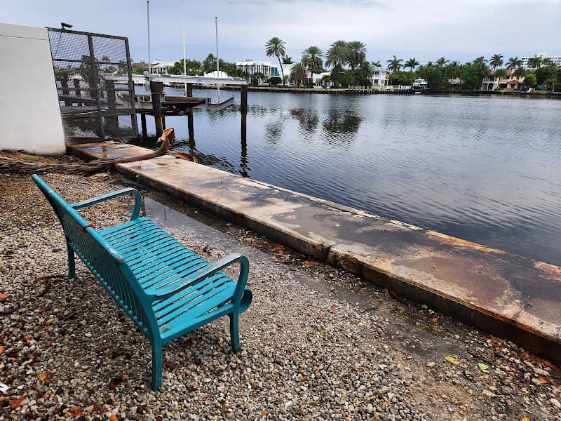 Bench by the water - Image 1