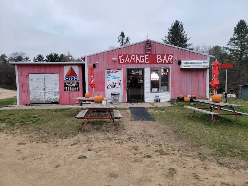 Famous Garage Bar - Image 1