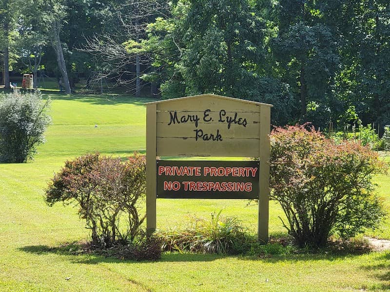 Lyles Park - Image 1