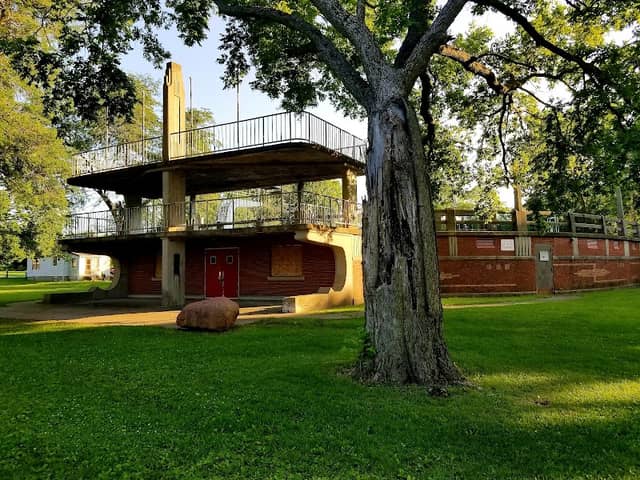 Vaile Park - Image 2