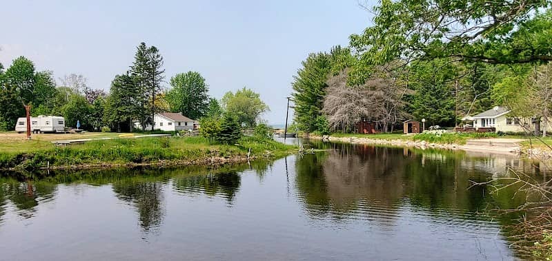 Sanborn fishing dock - Image 1