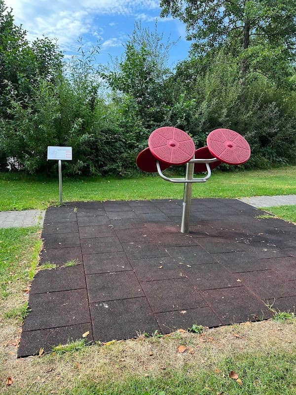Trimm-Dich-Pfad - Image 1
